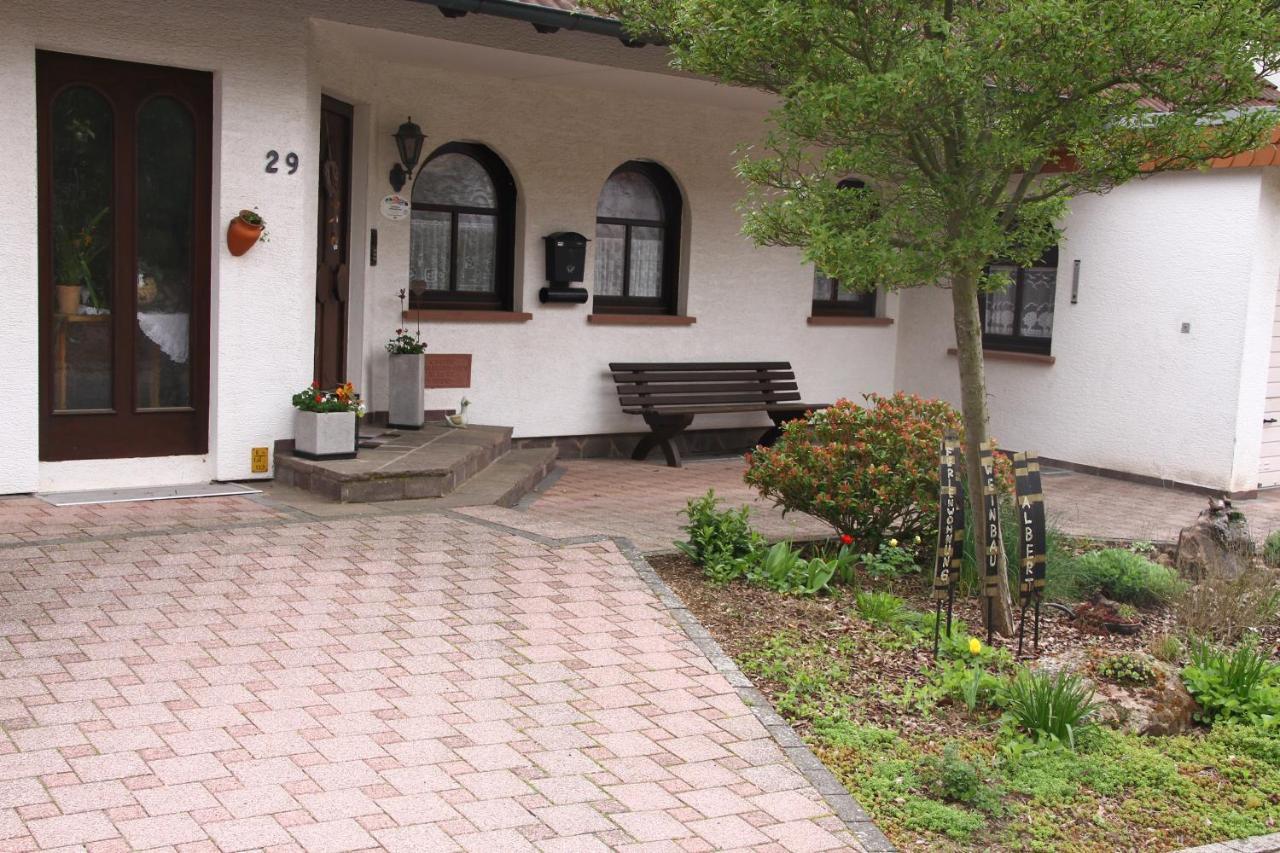 Apartment Haus *